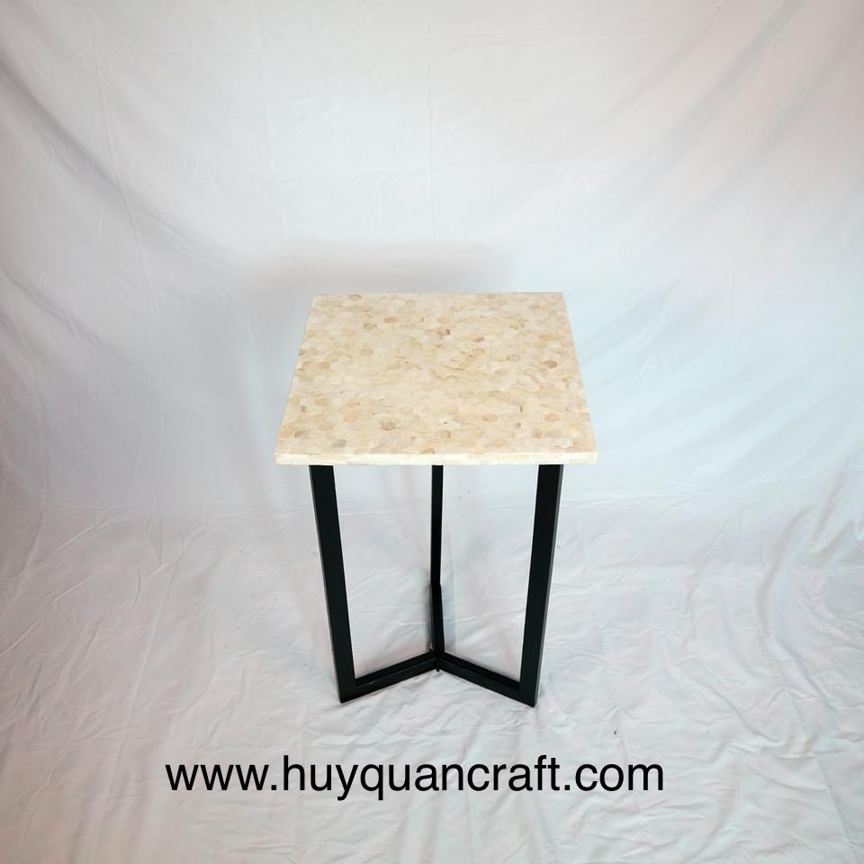 HQ12530 Mother of pearl lacquer stool